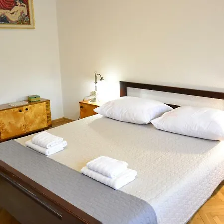 Apartman Nela *