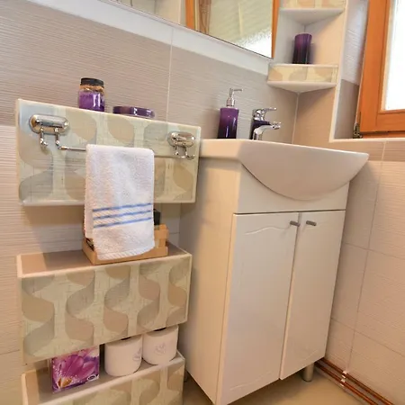Apartman Nela *