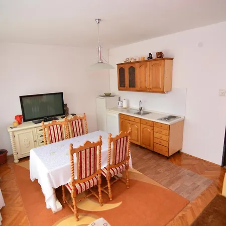 Nela Apartman *